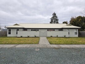 408-410 Warner St in Sedro Woolley, WA - Building Photo