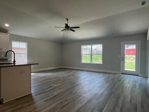 108 Bingham Wy in New Market, AL - Building Photo - Building Photo