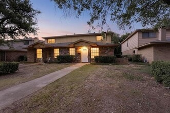 907 W Rochelle Rd in Irving, TX - Building Photo - Building Photo