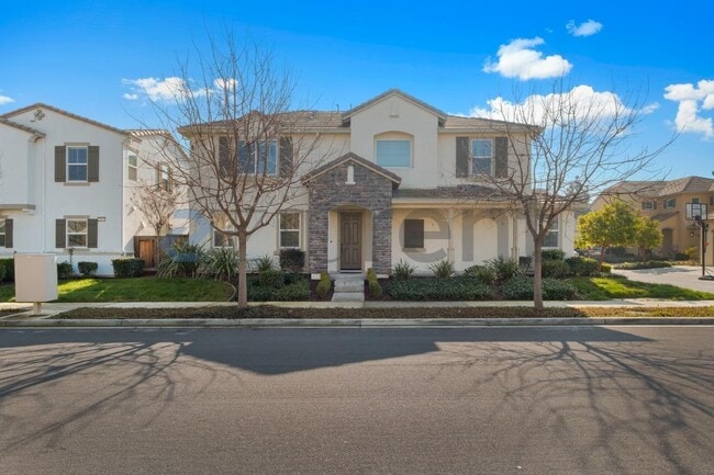 property at 2060 Salice Wy