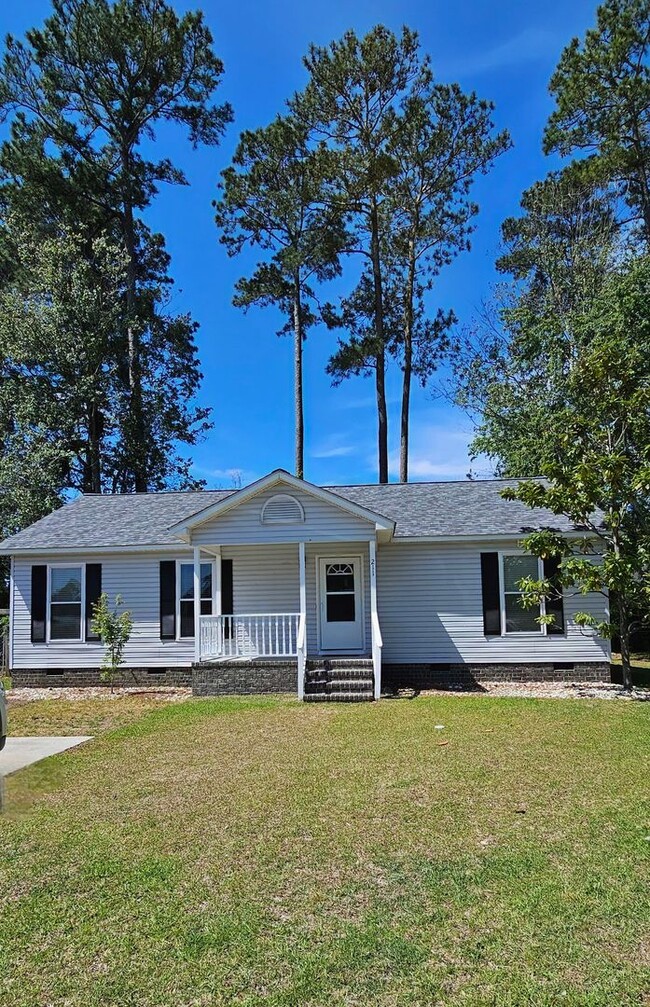 211 Hearthstone Ct