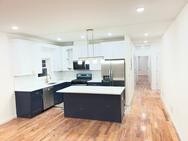 121 Osborne Terrace, Unit 1