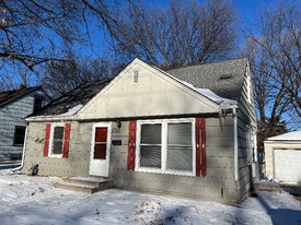 2215 45th Ave NE in Minneapolis, MN - Building Photo