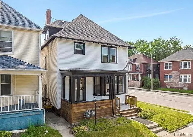 property at 2402 Sheridan St
