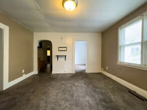 912 S Penn St in Muncie, IN - Building Photo - Building Photo