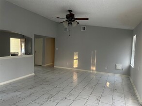 11630 White Water Trail in Houston, TX - Building Photo - Building Photo