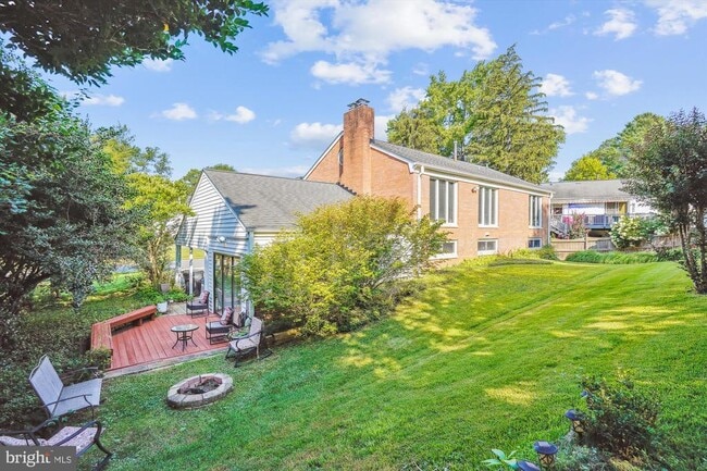 1803 Rupert St in McLean, VA - Foto de edificio - Building Photo