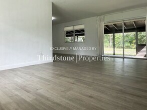 8105 Santillo Dr in Jacksonville, FL - Building Photo - Building Photo