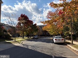 635 Whetstone Glen St in Gaithersburg, MD - Building Photo