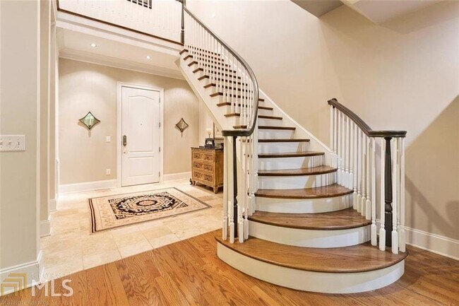 3280 Stillhouse Ln SE-Unit -411 in Atlanta, GA - Building Photo - Building Photo