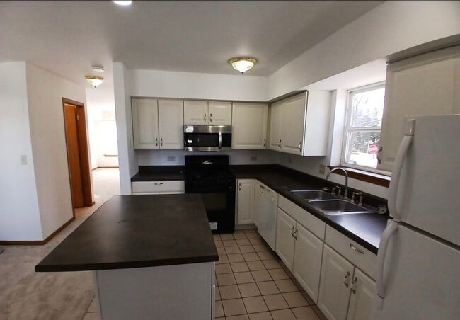 1500 E 72nd Pl in Chicago, IL - Building Photo - Building Photo