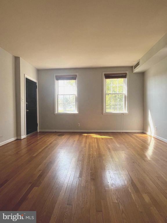 property at 7 Russell Rd