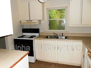 31 Foxhall Rd in Greenville, SC - Building Photo - Building Photo