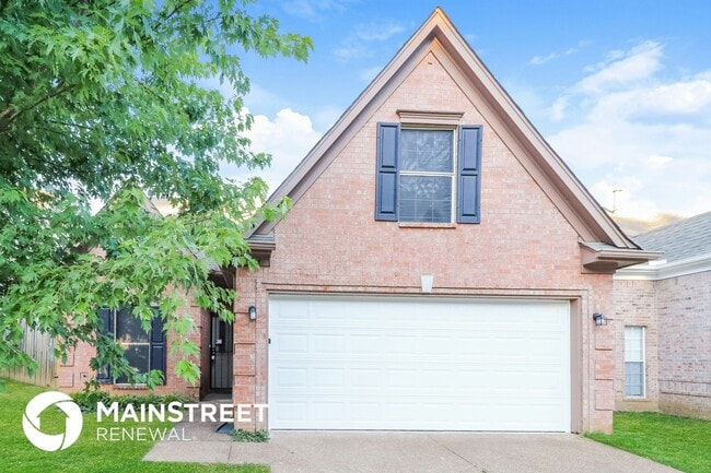 property at 1424 Marhill Cove