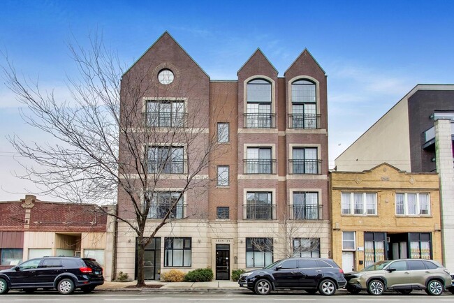 property at 3815 N Kedzie Ave