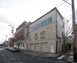 800 S 10th St in Philadelphia, PA - Building Photo - Building Photo