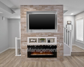 1025 Secord Promenade in Edmonton, AB - Building Photo - Building Photo