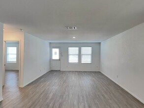 171 Dodger Wy in New Braunfels, TX - Building Photo - Building Photo