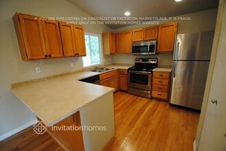 12636 SE 317th St in Auburn, WA - Foto de edificio - Building Photo