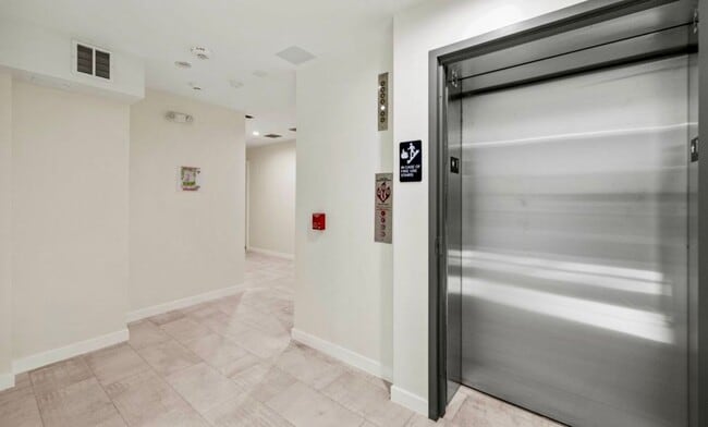 423 Oak St in Glendale, CA - Building Photo - Building Photo