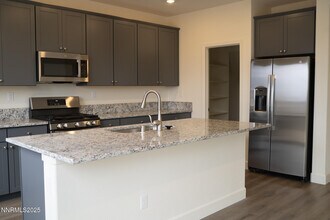 1752 Eagle Landing Dr in Sparks, NV - Building Photo - Building Photo