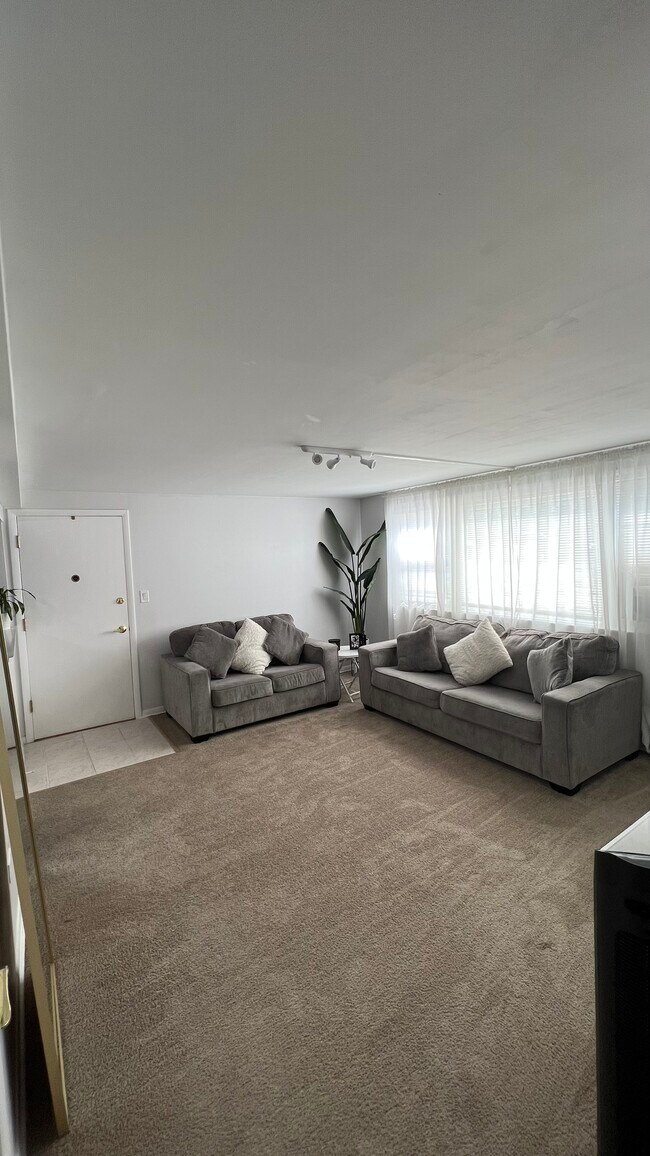 8636 Grand Ave Rentals in River Grove, IL