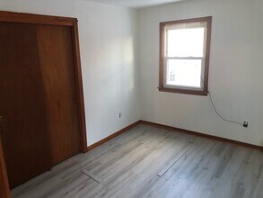 91 Lock St, Unit APT B in Nashua, NH - Building Photo - Building Photo