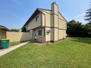 200 5th St NW in West Fargo, ND - Building Photo - Building Photo