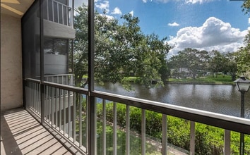 9013 Tudor Dr in Tampa, FL - Building Photo - Building Photo