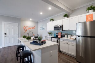 Pointe Grand Savannah in Port Wentworth, GA - Building Photo