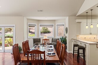 1400 Bonita Dr in Aptos, CA - Foto de edificio - Building Photo