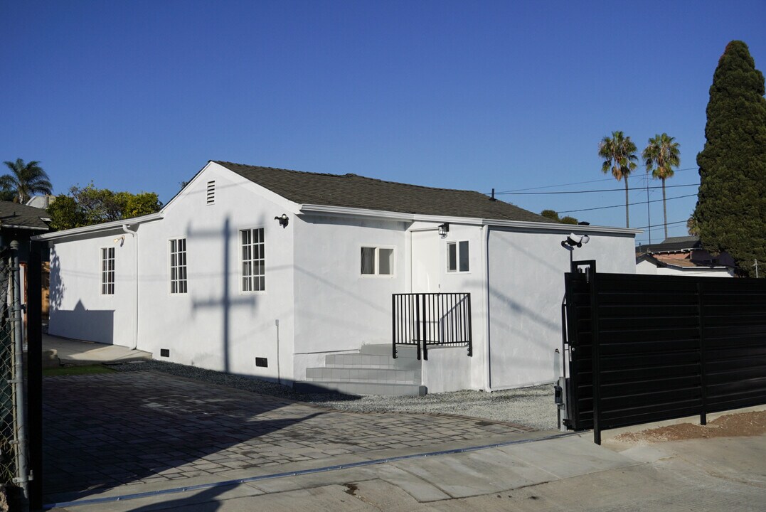 3053 Valle Ave in San Diego, CA - Foto de edificio