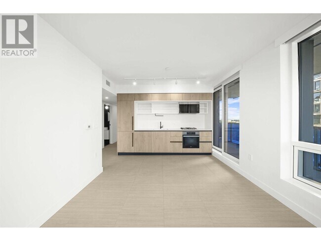 5058-5058 Joyce St in Vancouver, BC - Building Photo - Building Photo