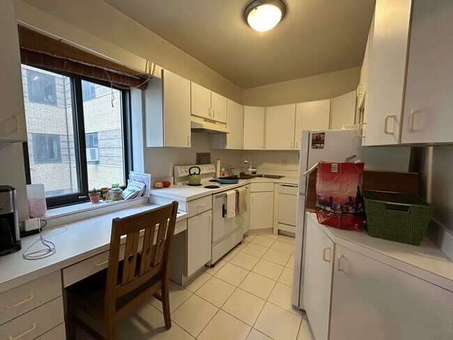 5056 N Marine Dr in Chicago, IL - Foto de edificio - Building Photo
