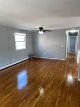 6 Lake Ave in Oyster Bay, NY - Building Photo - Building Photo