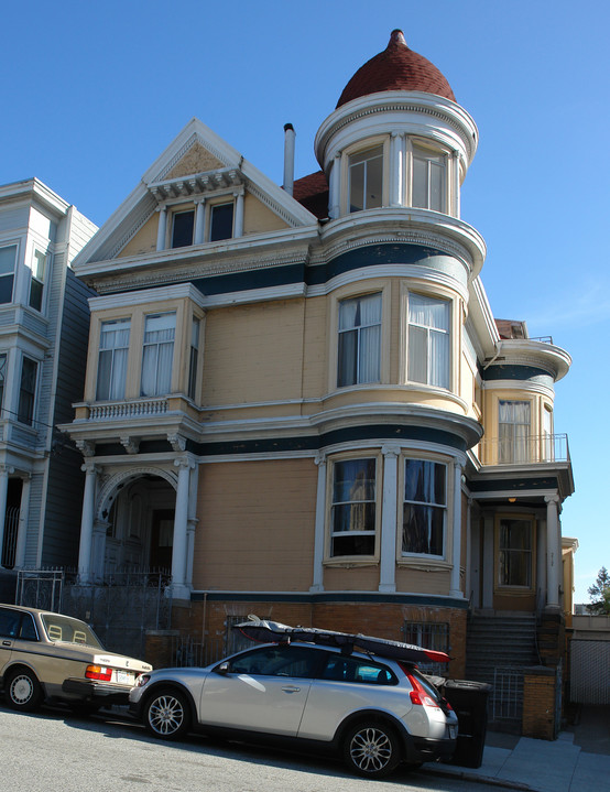 212-214 Ashbury St in San Francisco, CA - Building Photo