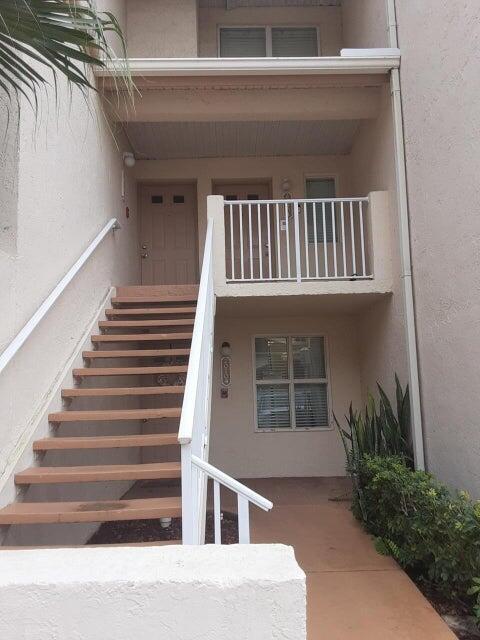 property at 20304 Glenmoor Dr