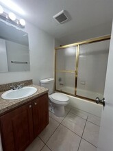 10054 Winding Lake Rd, Unit 101 in Sunrise, FL - Building Photo - Building Photo