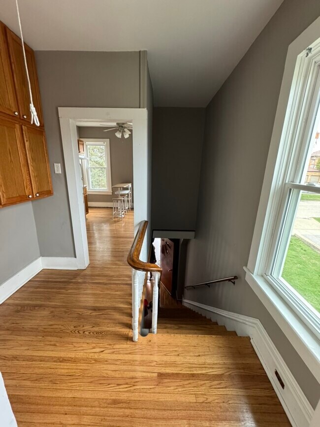 613 Walnut St, Unit 2 in Lemont, IL - Building Photo - Building Photo