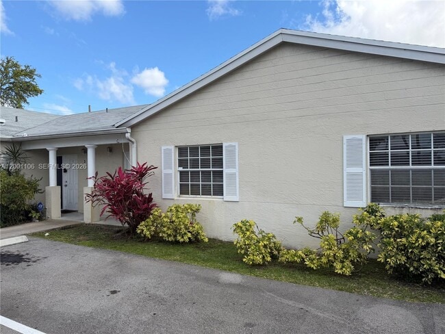 property at 960 NE 214th Ln