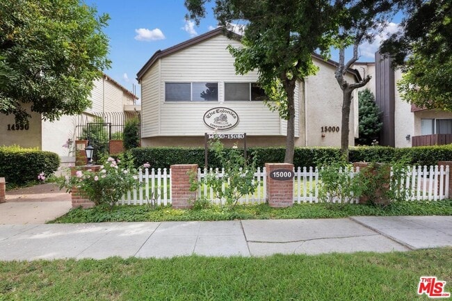 property at 14960 Victory Blvd