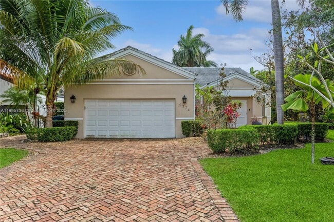 5774 SW 76th Terrace in South Miami, FL - Building Photo - Building Photo