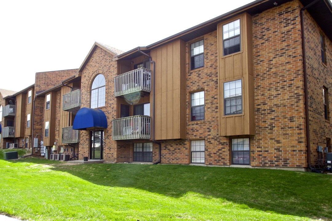 The Vincent in Papillion, NE - Building Photo