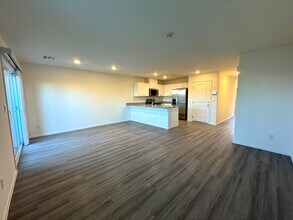 9932 Florence Hills St in Enterprise, NV - Building Photo - Building Photo