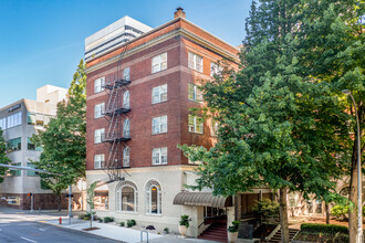 Regency Apartments in Portland, OR - Building Photo - Building Photo