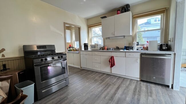 property at 2 High St