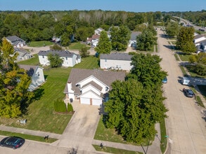 4303 Cheryl Ct in Columbia, MO - Foto de edificio - Building Photo