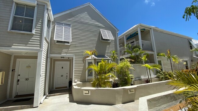1075 Duval St, Unit R28 in Key West, FL - Building Photo - Building Photo