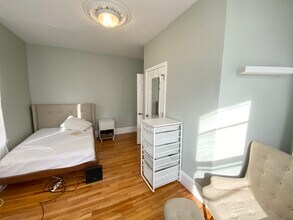 3 Oswald St, Unit #2 in Boston, MA - Foto de edificio - Building Photo