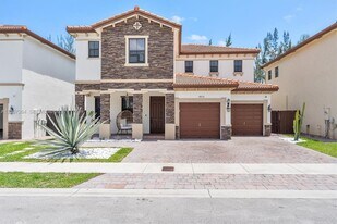 9830 NW 86th Terrace in Doral, FL - Building Photo